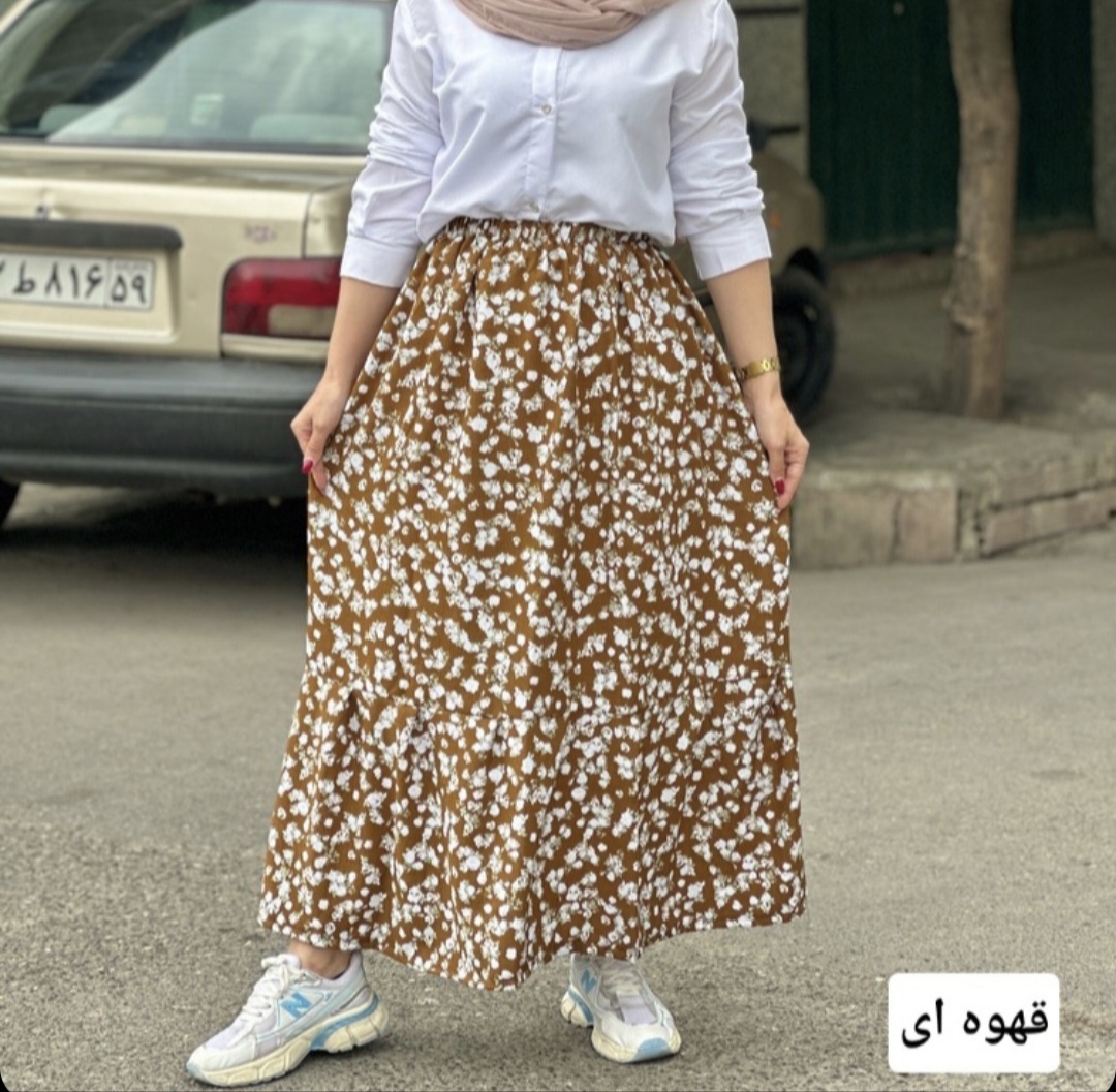 دامن گلدار بهاری